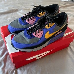 Nike AirMax 90 QS size 8.5